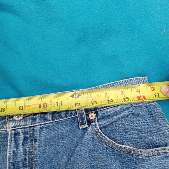 Levi's 550 Jeans Classic Relaxed Women's Relaxed Fit Tapered Leg Size 14 L Blue - Picture 8 of 8